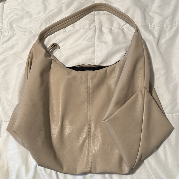 Zara Soft Shoulder Bag - Picture 2 of 4